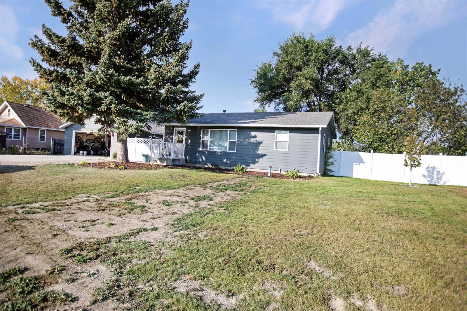 3609 2nd Ave East, Williston, ND 58801