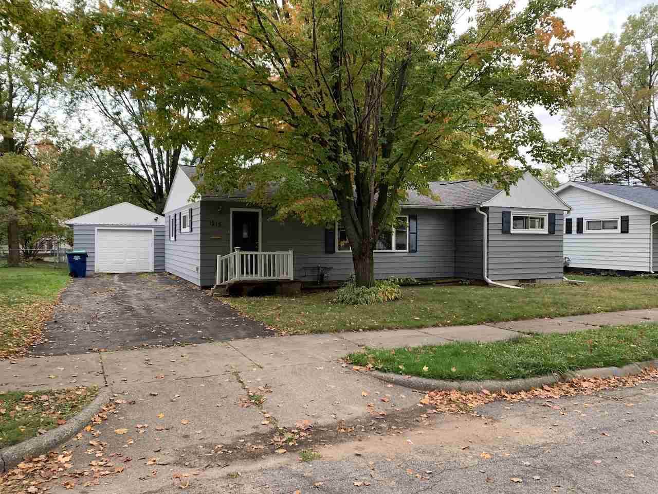 1215 Plumer Street, Wausau, WI 54403