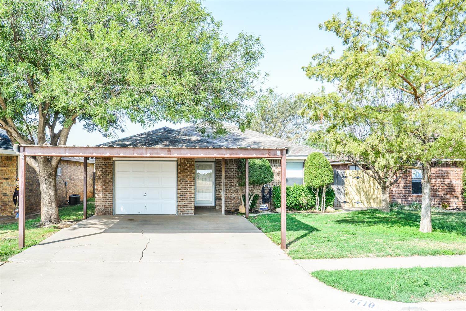 8710 V Avenue, Lubbock, TX 79423