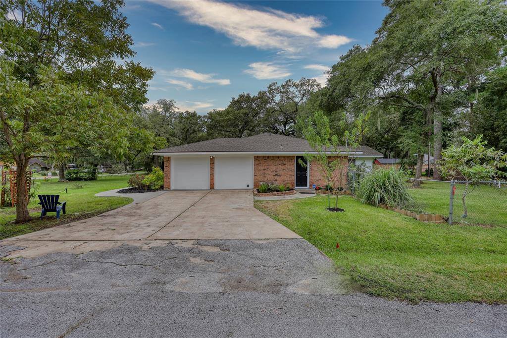 11935 Cathy Drive, Houston, TX 77065