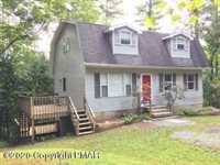 5407 Deerfield Dr, East Stroudsburg, PA 18301