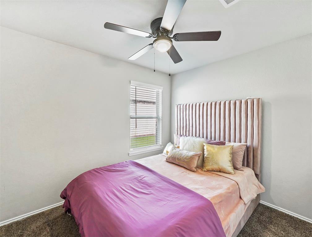 711 Zinnia Court, Rosharon, TX 77583