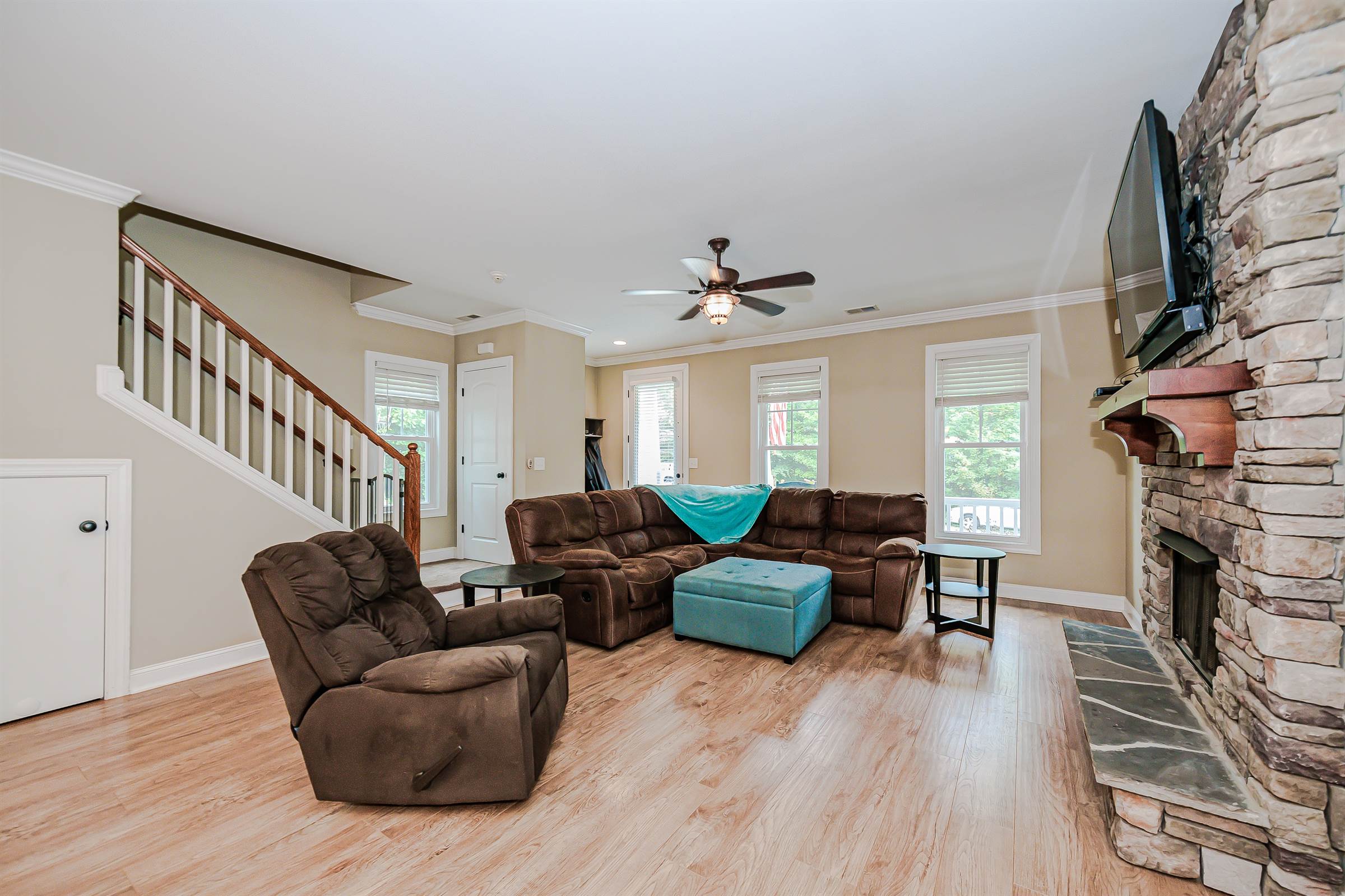 3753 Creek Ridge Dr., Denver, NC 28037