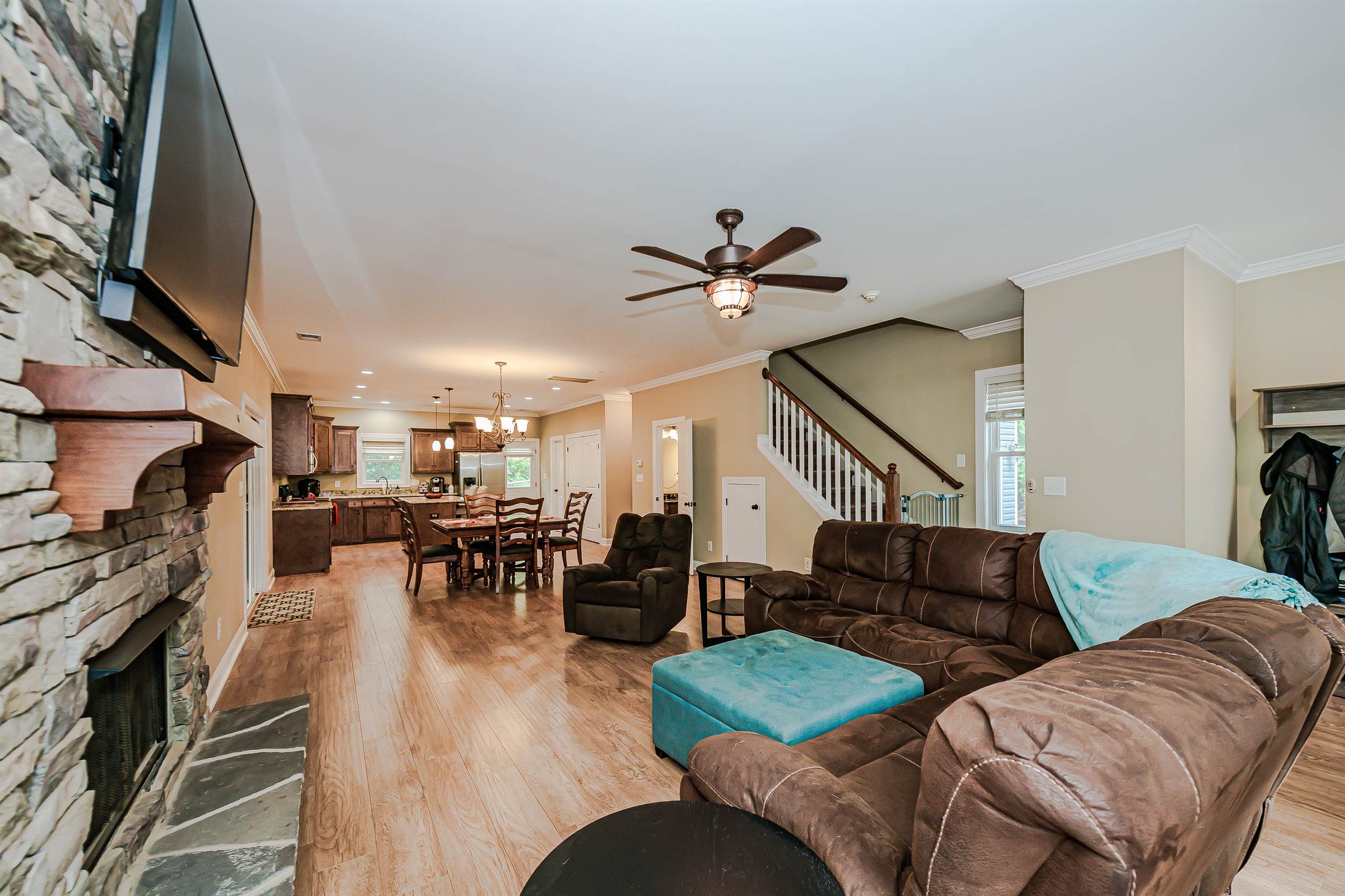 3753 Creek Ridge Dr., Denver, NC 28037