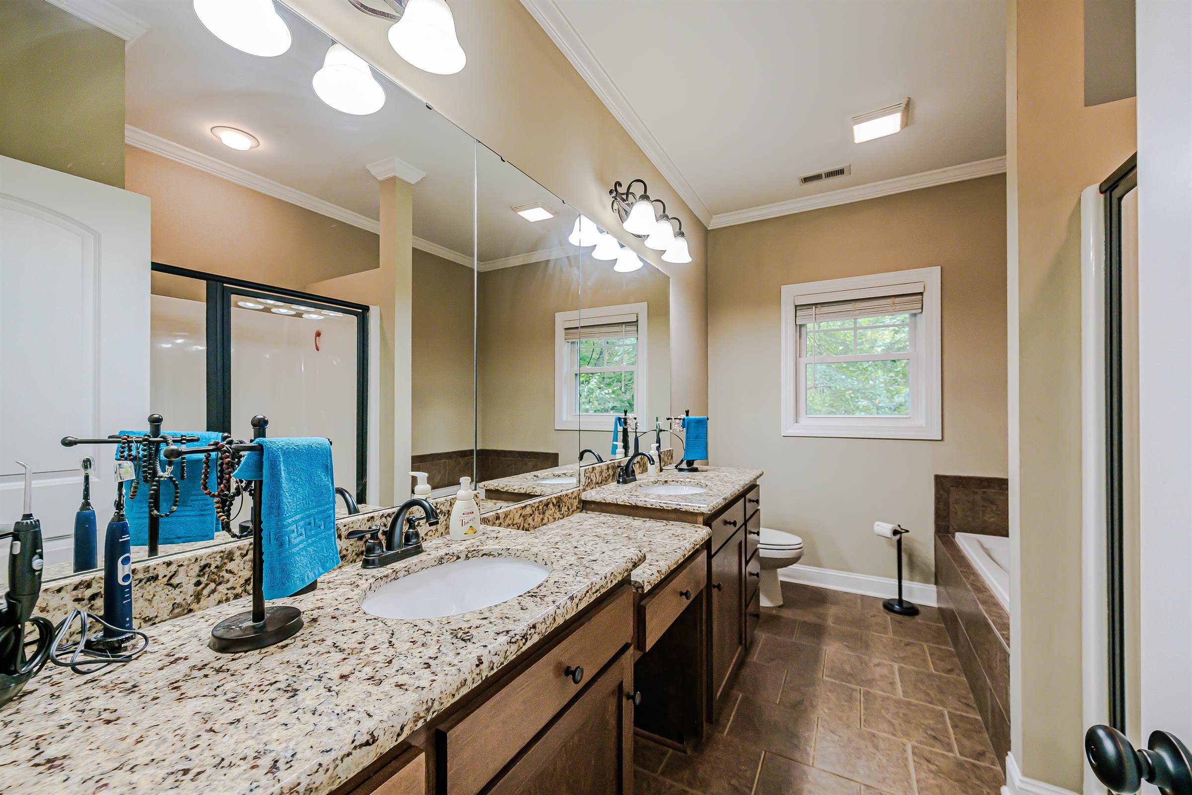 3753 Creek Ridge Dr., Denver, NC 28037