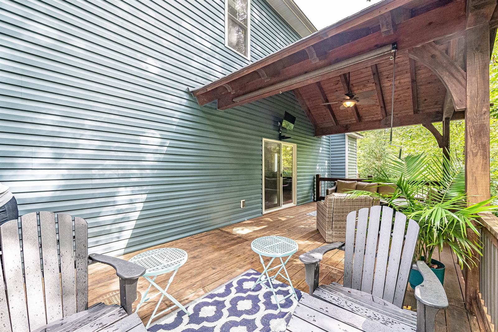 3753 Creek Ridge Dr., Denver, NC 28037
