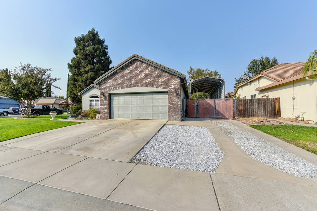 2011 Falls Drive, Yuba City, CA 95993-8306