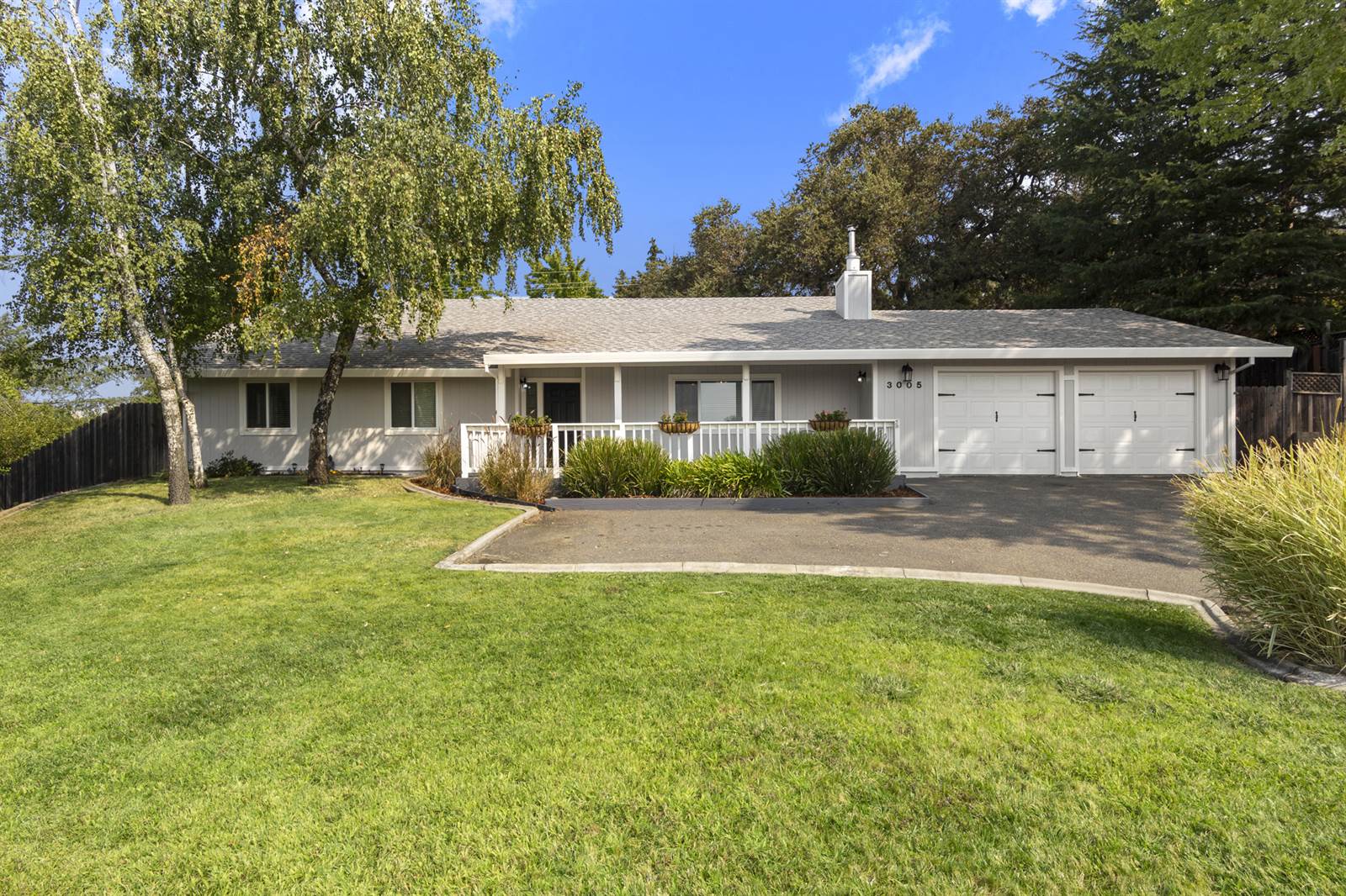 3005 Oakwood Rd, Cameron Park, CA 95682