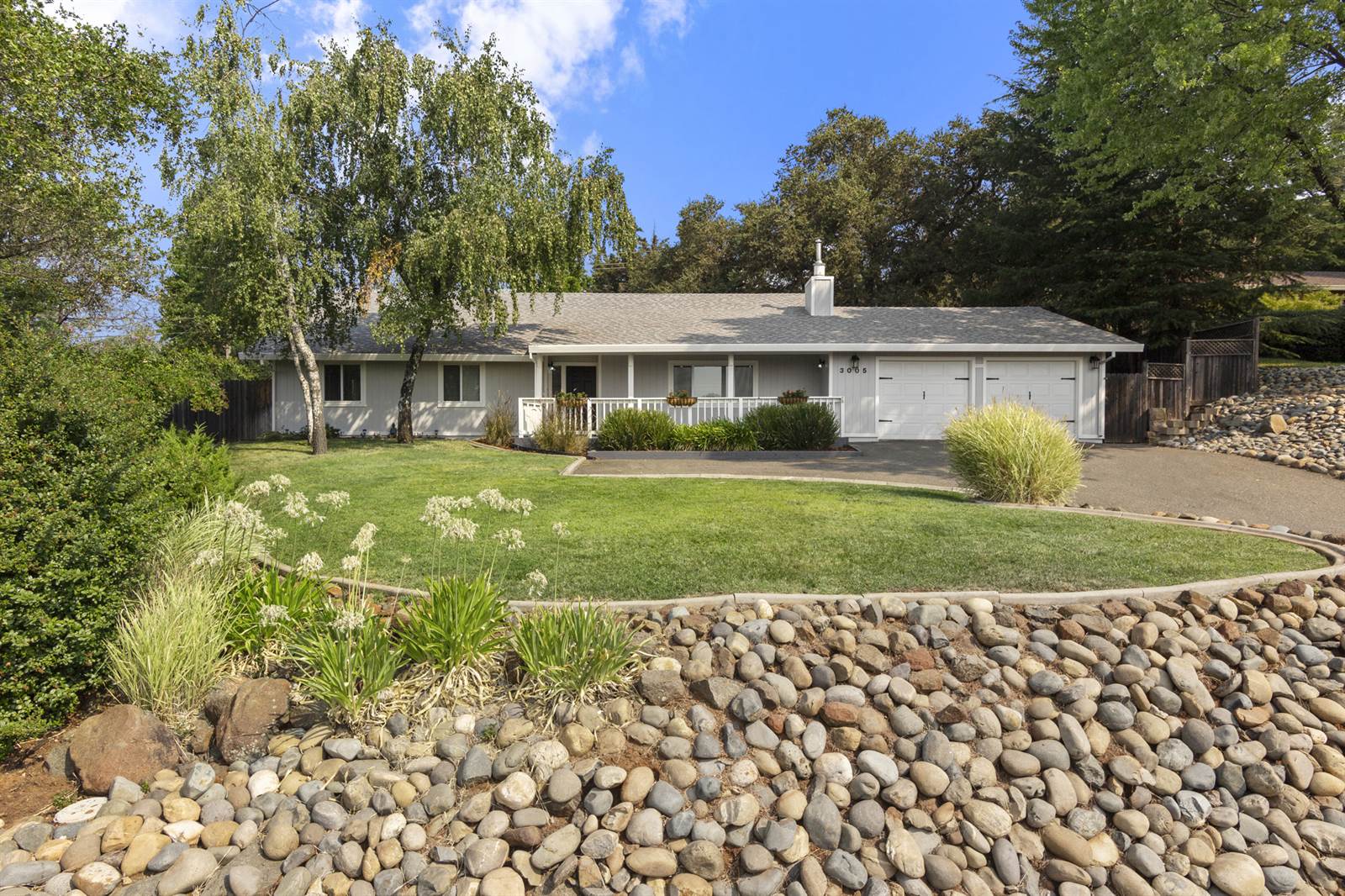 3005 Oakwood Rd, Cameron Park, CA 95682