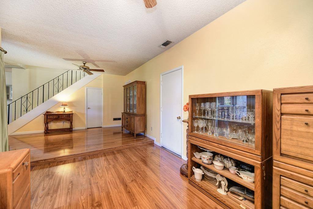 7049 Catlen Way, Sacramento, CA 95831