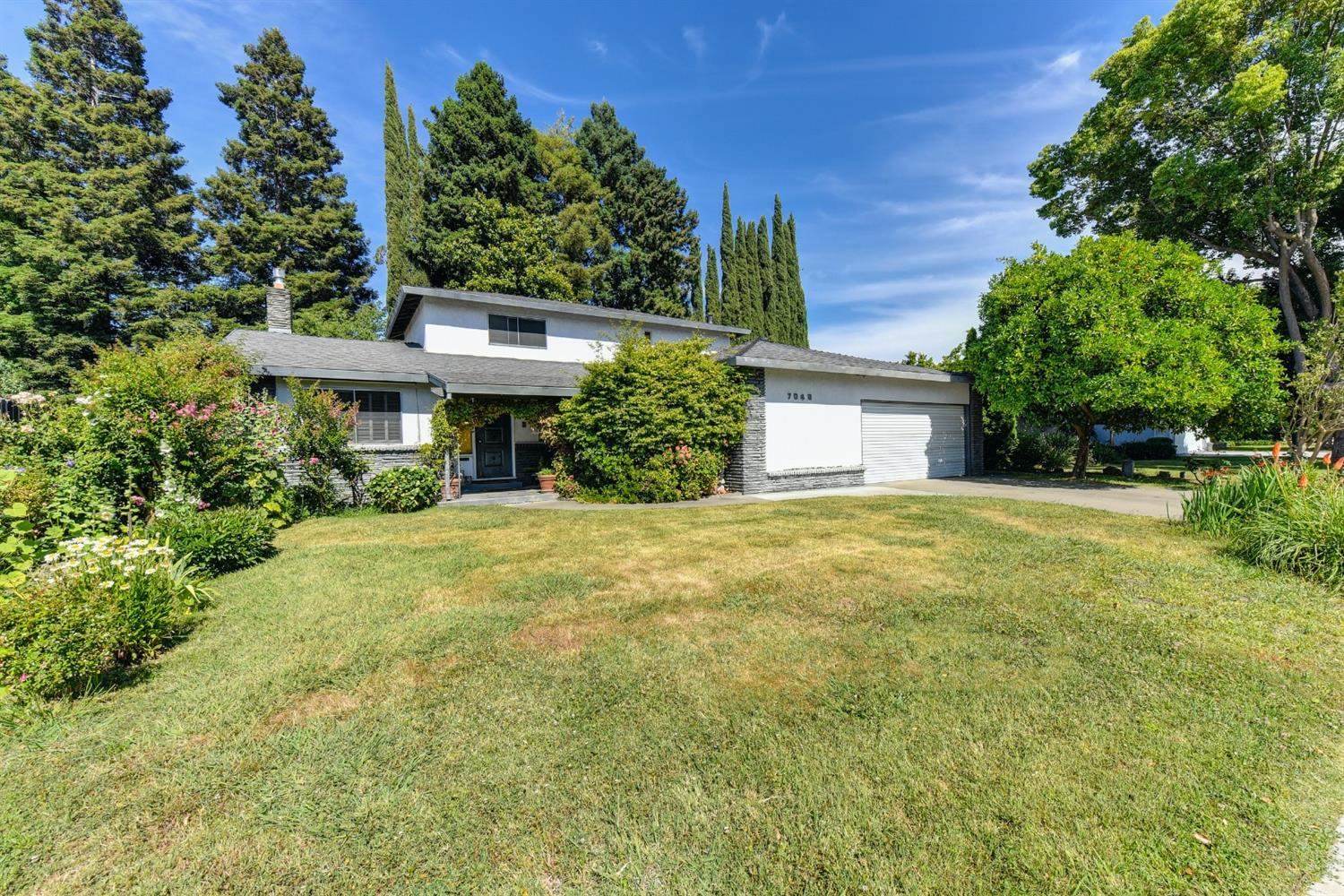 7049 Catlen Way, Sacramento, CA 95831