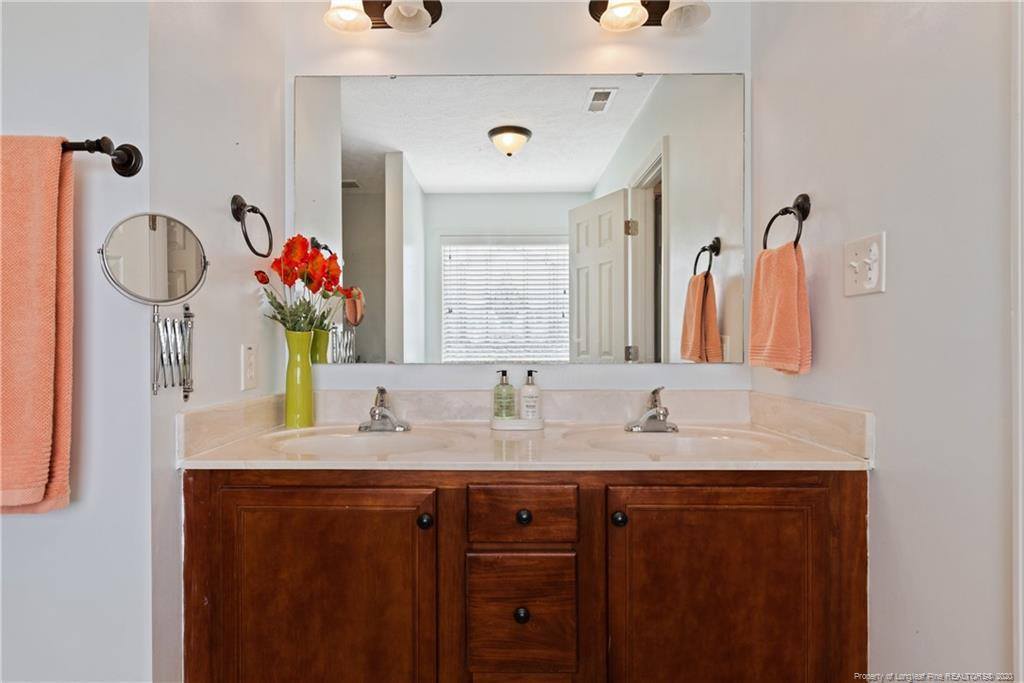 131 McKinley Court, Raeford, NC 28376