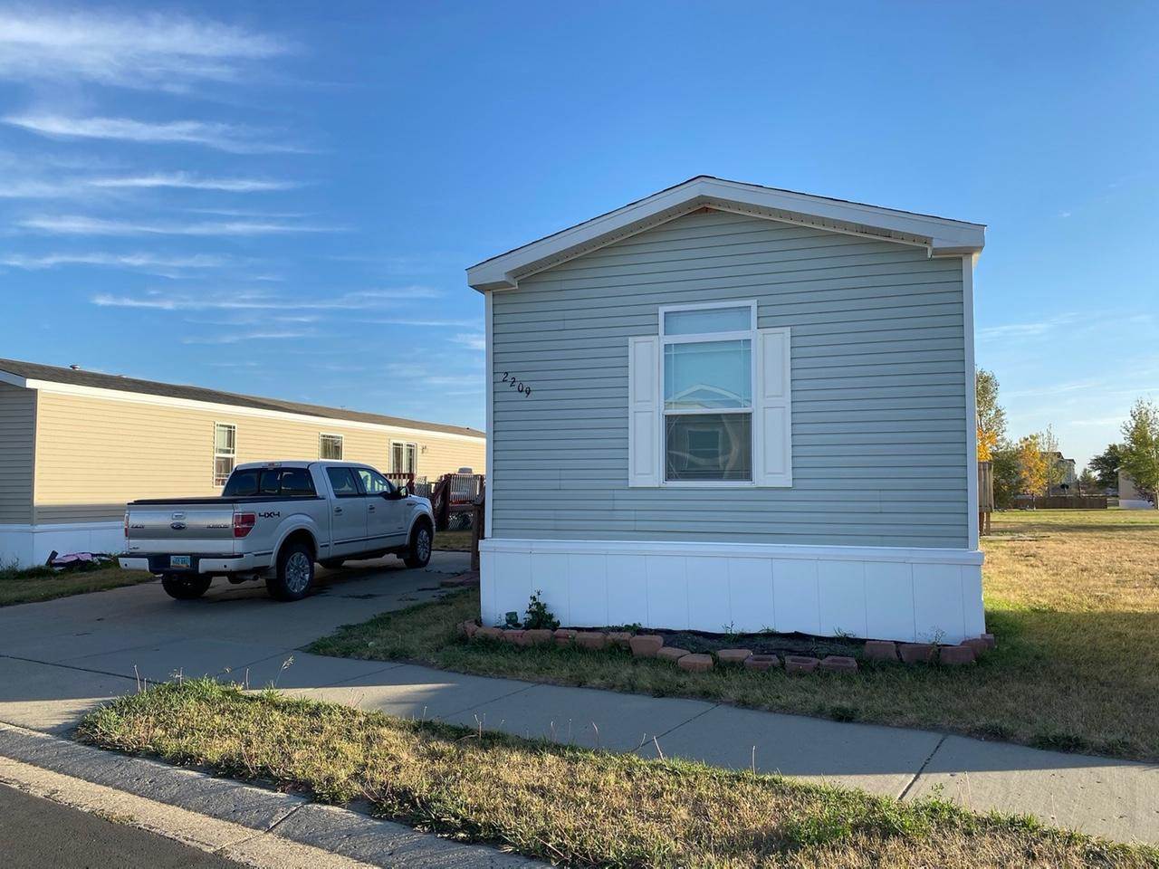 2209 35th Terrace, Williston, ND 58801