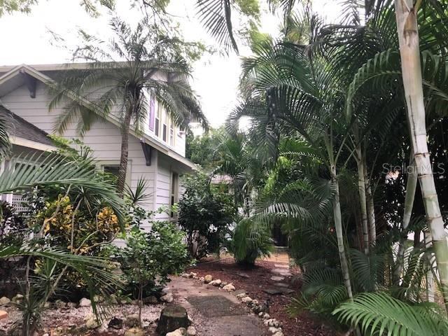 1928 10TH ST, Sarasota, FL 34236