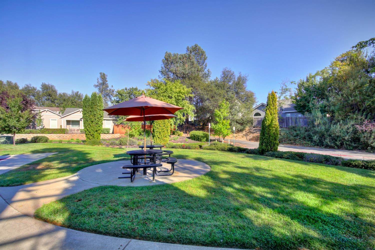 864 Holley Ct, Folsom, CA 95630