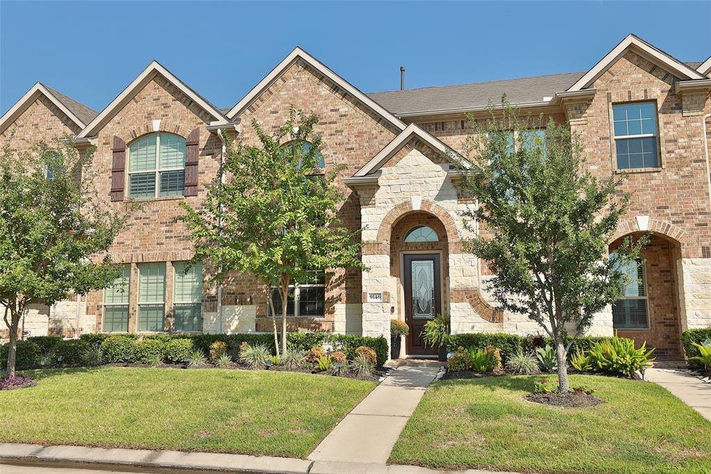 9146 Sunlight Oak Lane, Houston, TX 77070