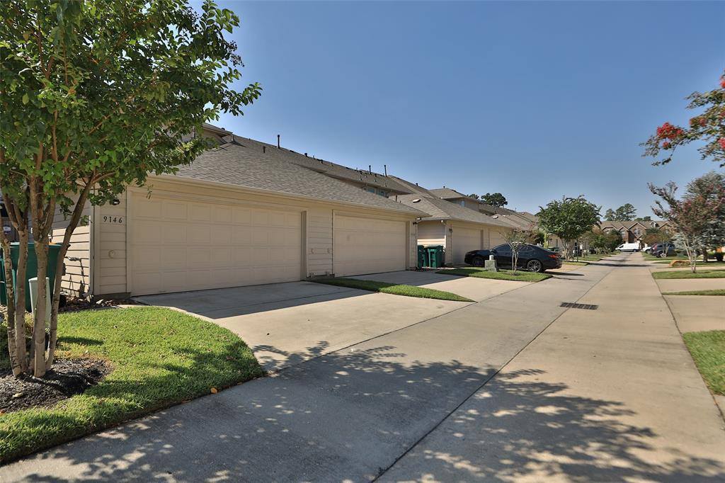 9146 Sunlight Oak Lane, Houston, TX 77070