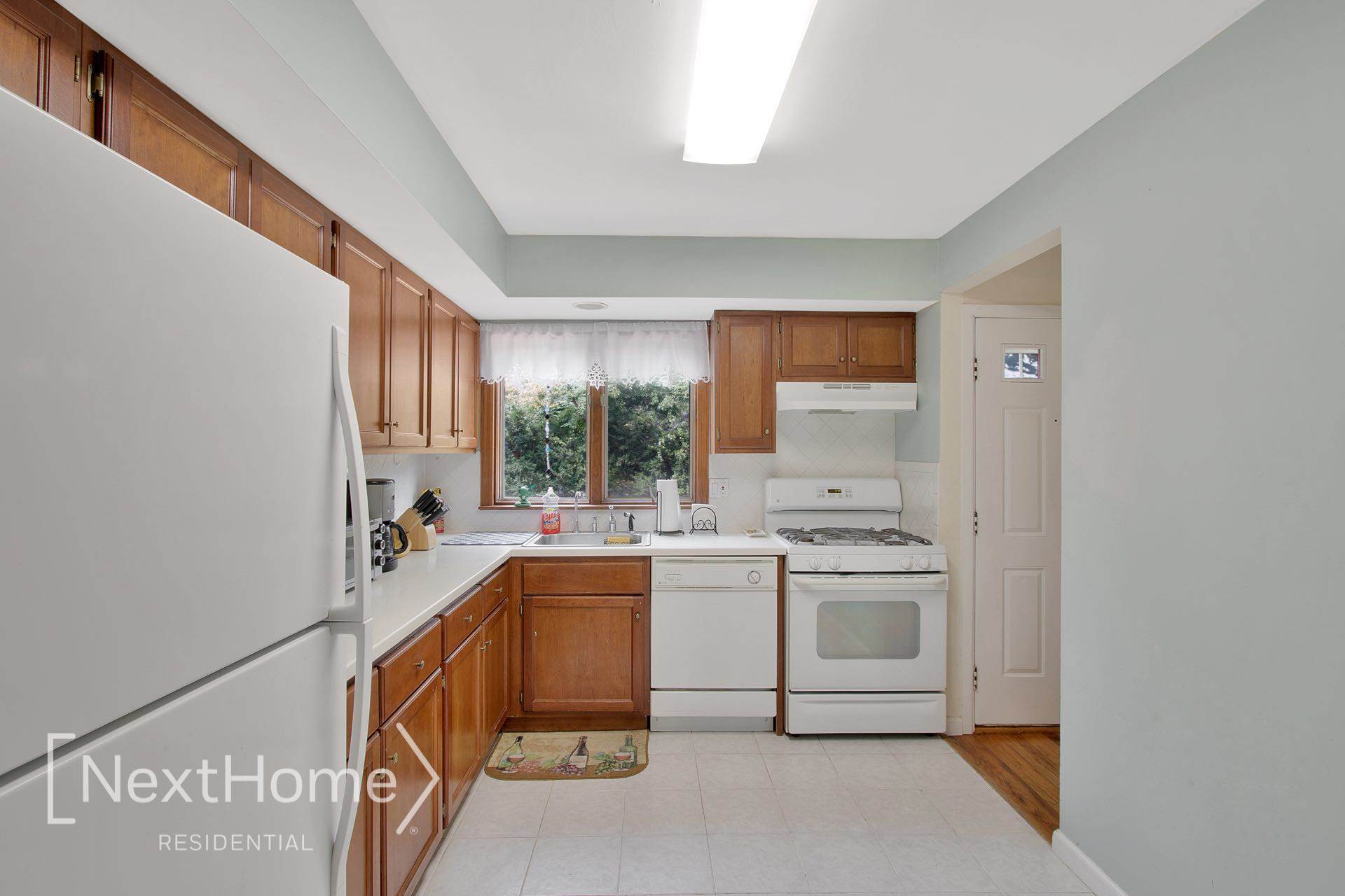 6 Balboa Drive, Kings Park, NY 11754