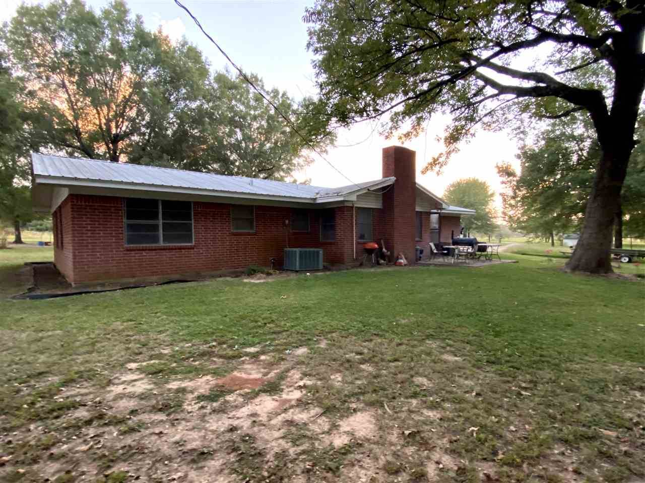 1216 County Road 4010, New Boston, TX 75570