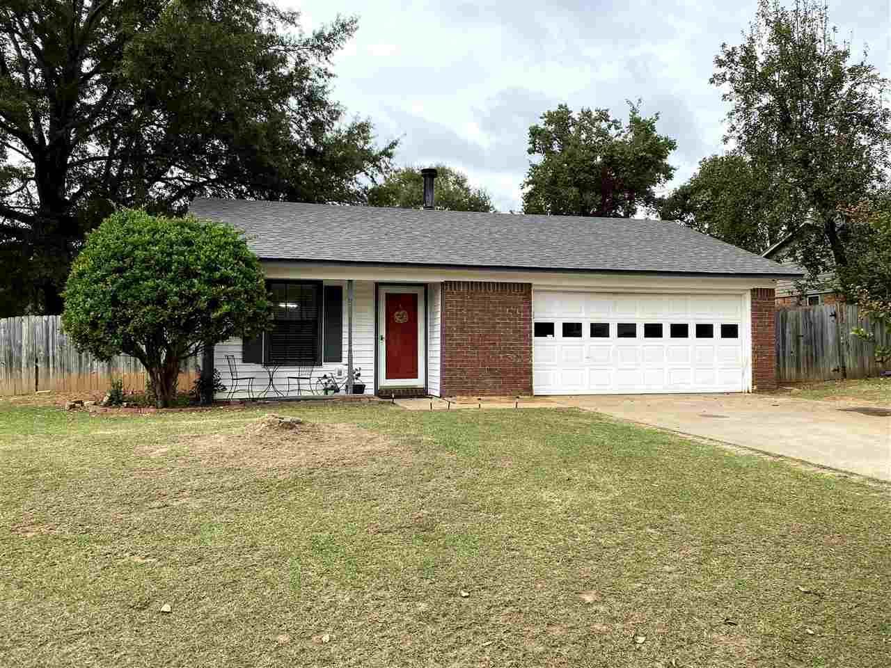 212 La Grange, Wake Village, TX 75501