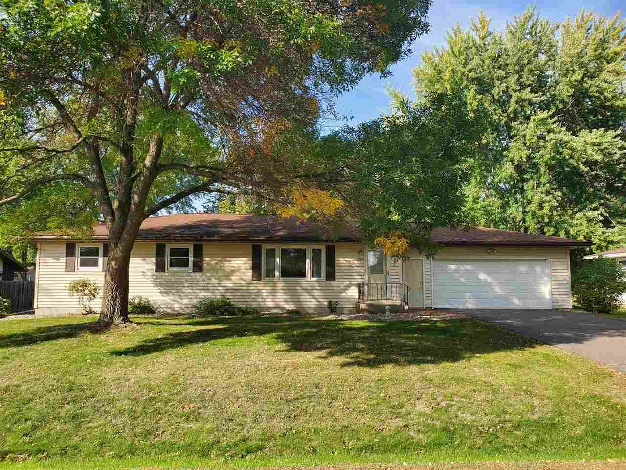 1301 E 20th Street, Marshfield, WI 54449