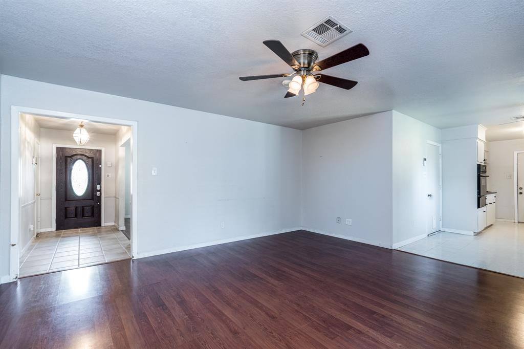 5418 Hialeah Drive, Houston, TX 77092