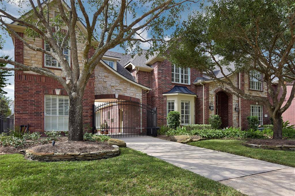 13903 Falcon Heights Drive, Cypress, TX 77429