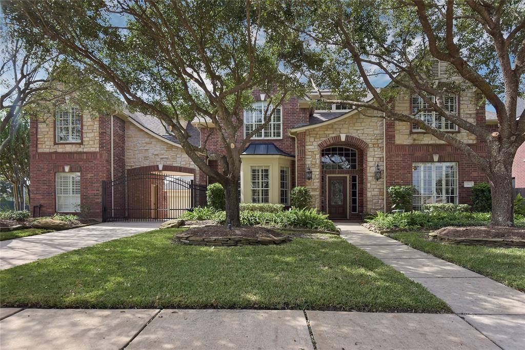 13903 Falcon Heights Drive, Cypress, TX 77429