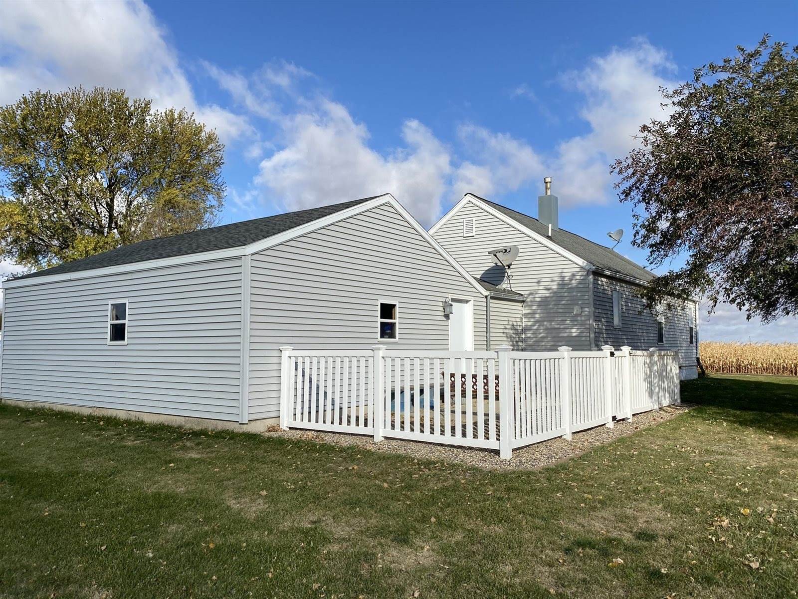 710 Ave D East, Lake Park, IA 51347