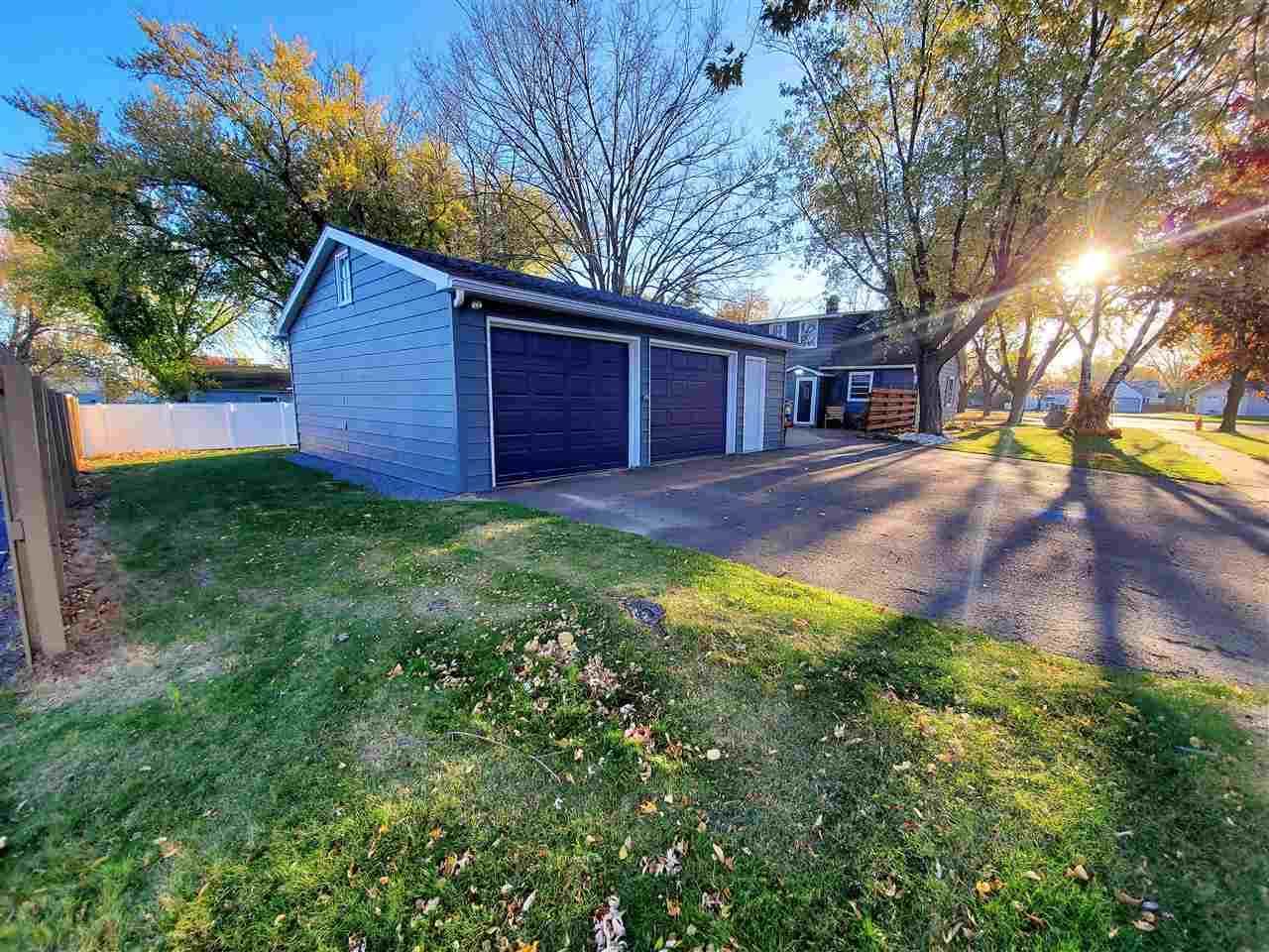 800 N Maple Avenue, Marshfield, WI 54449