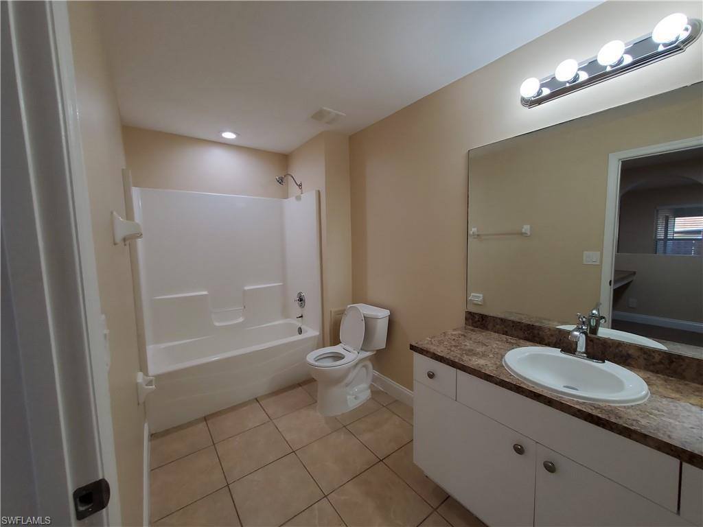 633 NW 15th Street, Cape Coral, FL 33993