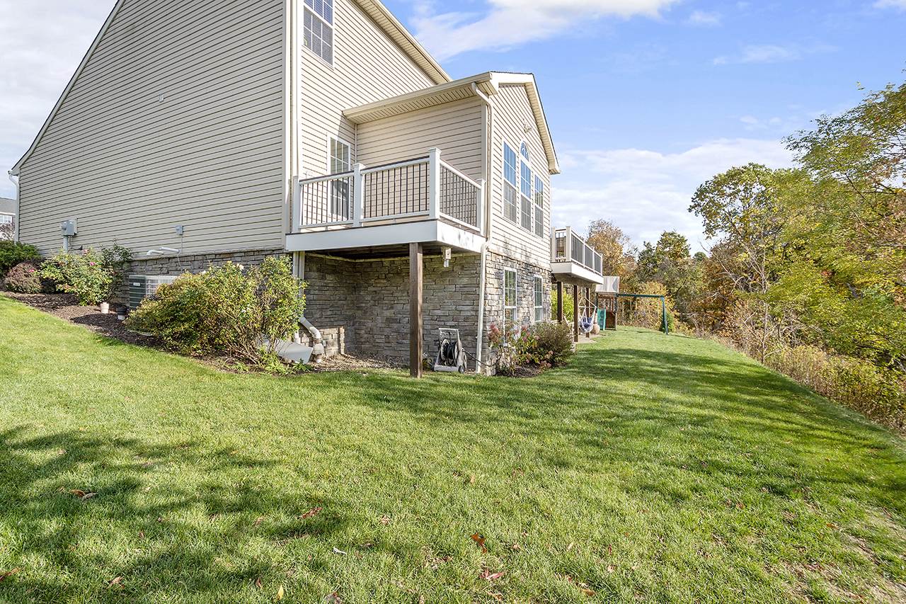 5718 Stockbridge Court, South Fayette, PA 15057