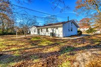 30 Whitfield Ln, Coram, NY 11727