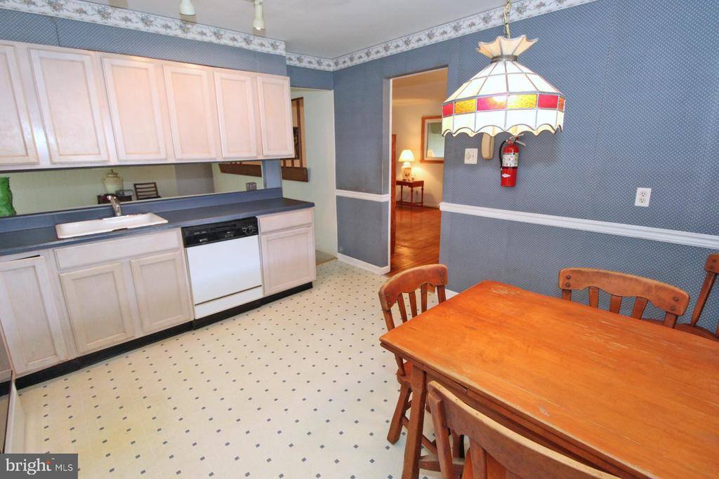 304 Lily Lane, Cherry Hill, NJ 08003