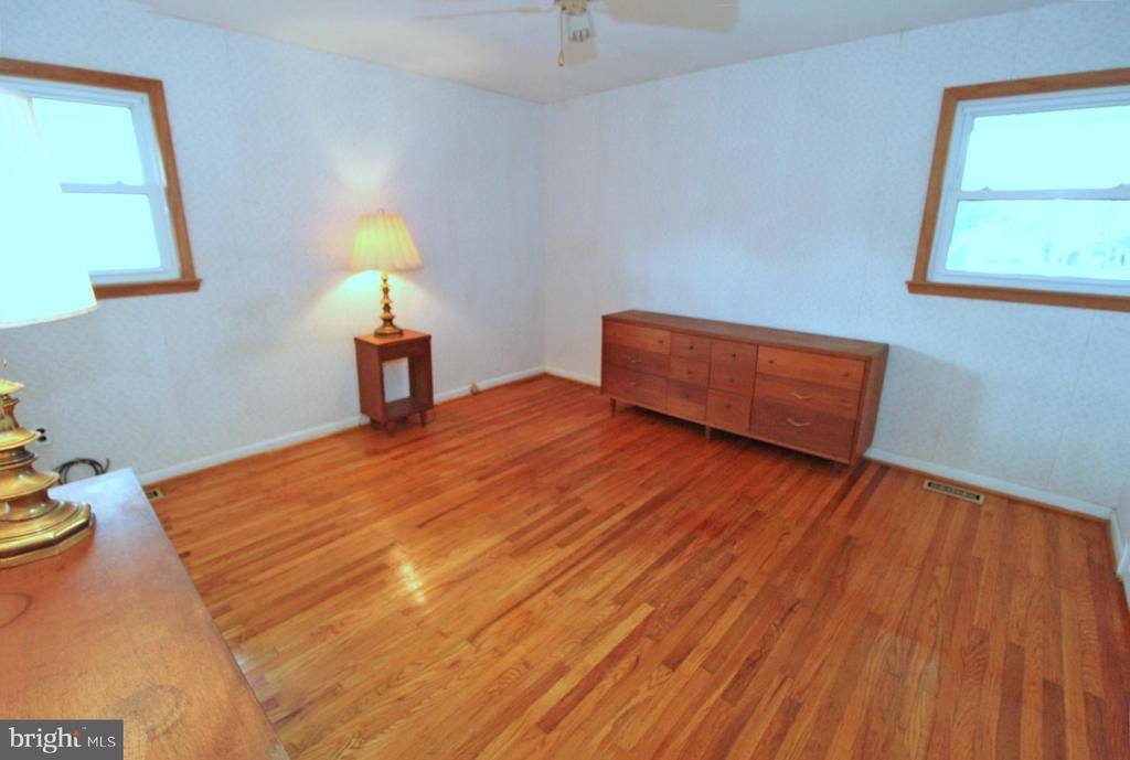 304 Lily Lane, Cherry Hill, NJ 08003