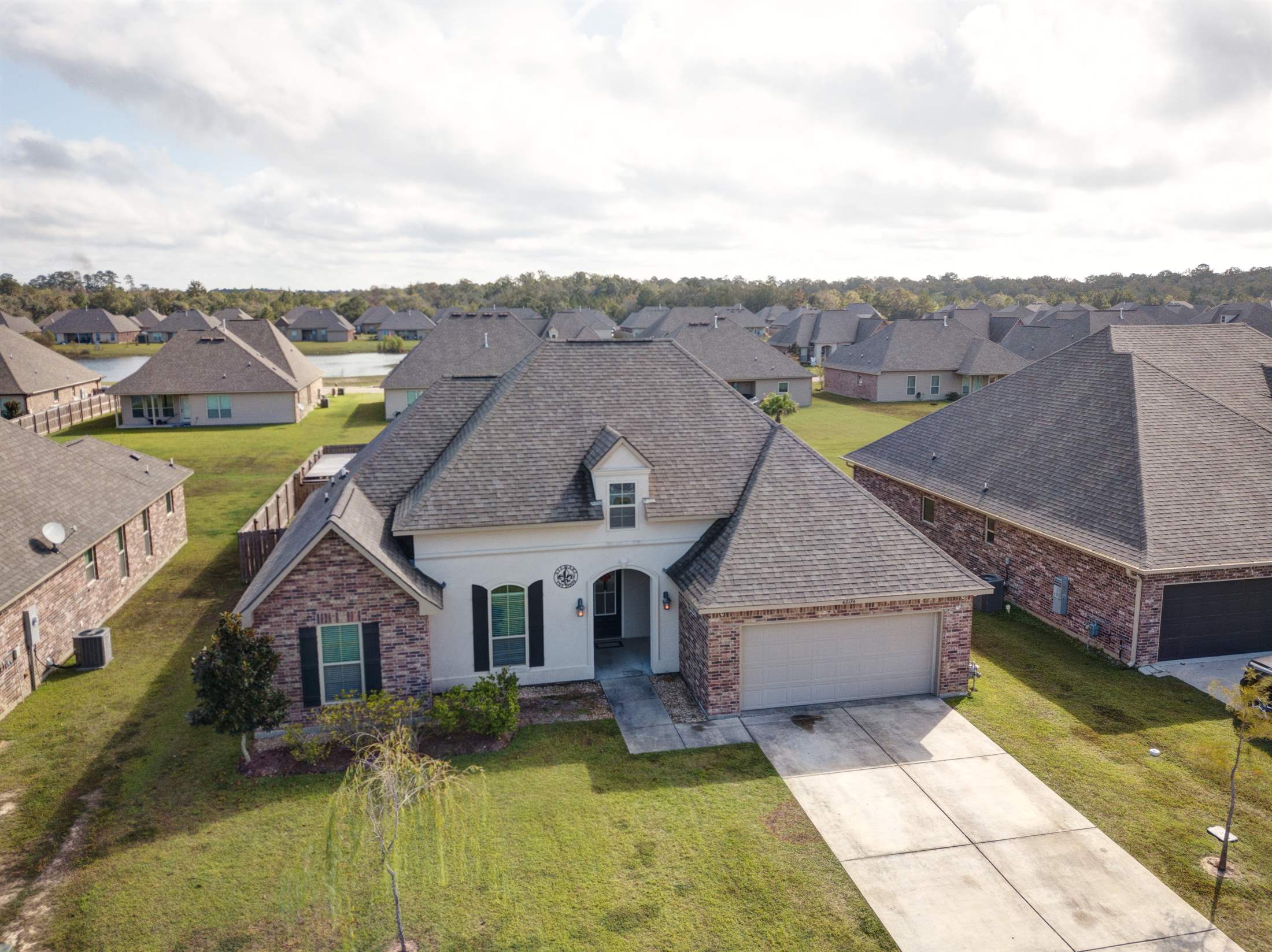 42174 Wood Avenue, Ponchatoula, LA 70454