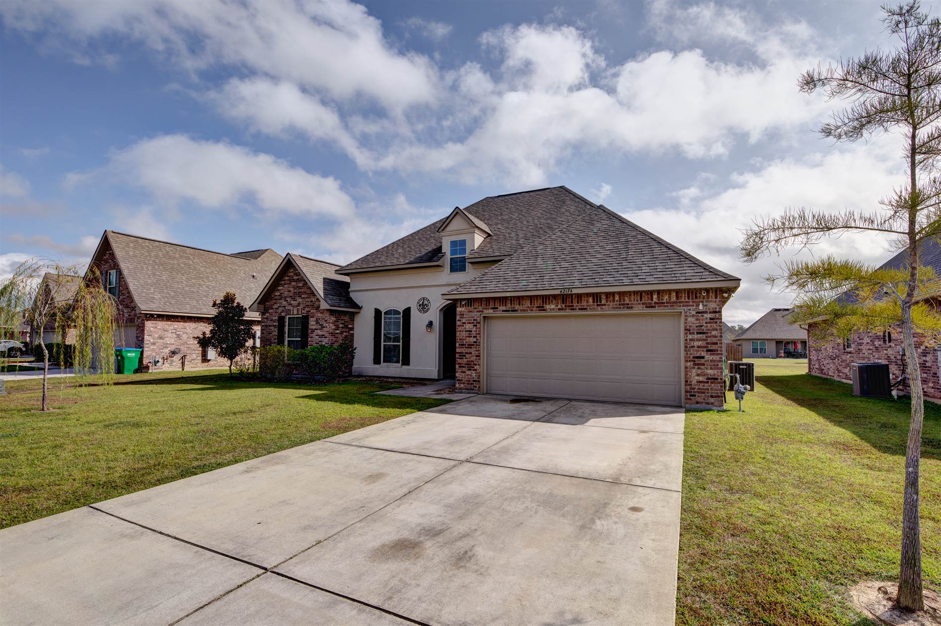 42174 Wood Avenue, Ponchatoula, LA 70454