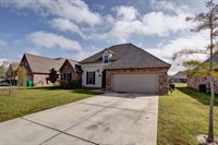 42174 Wood Avenue, Ponchatoula, LA 70454