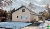 104 E Washington St, Elk Point, SD 57025