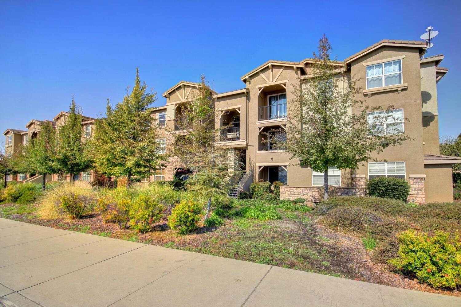 1240 Whitney Ranch Parkway, #334, Rocklin, CA 95765