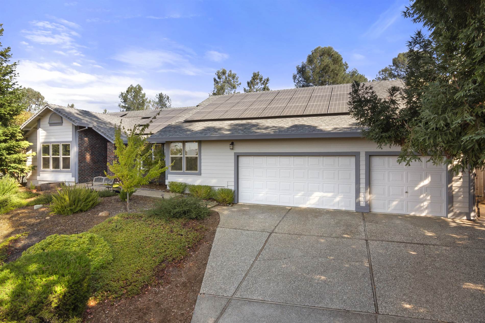 3127 Sudbury Rd, Cameron Park, CA 95682