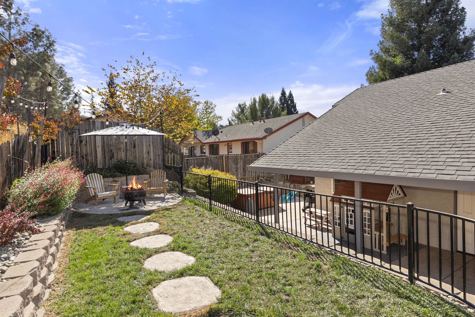 3127 Sudbury Rd, Cameron Park, CA 95682