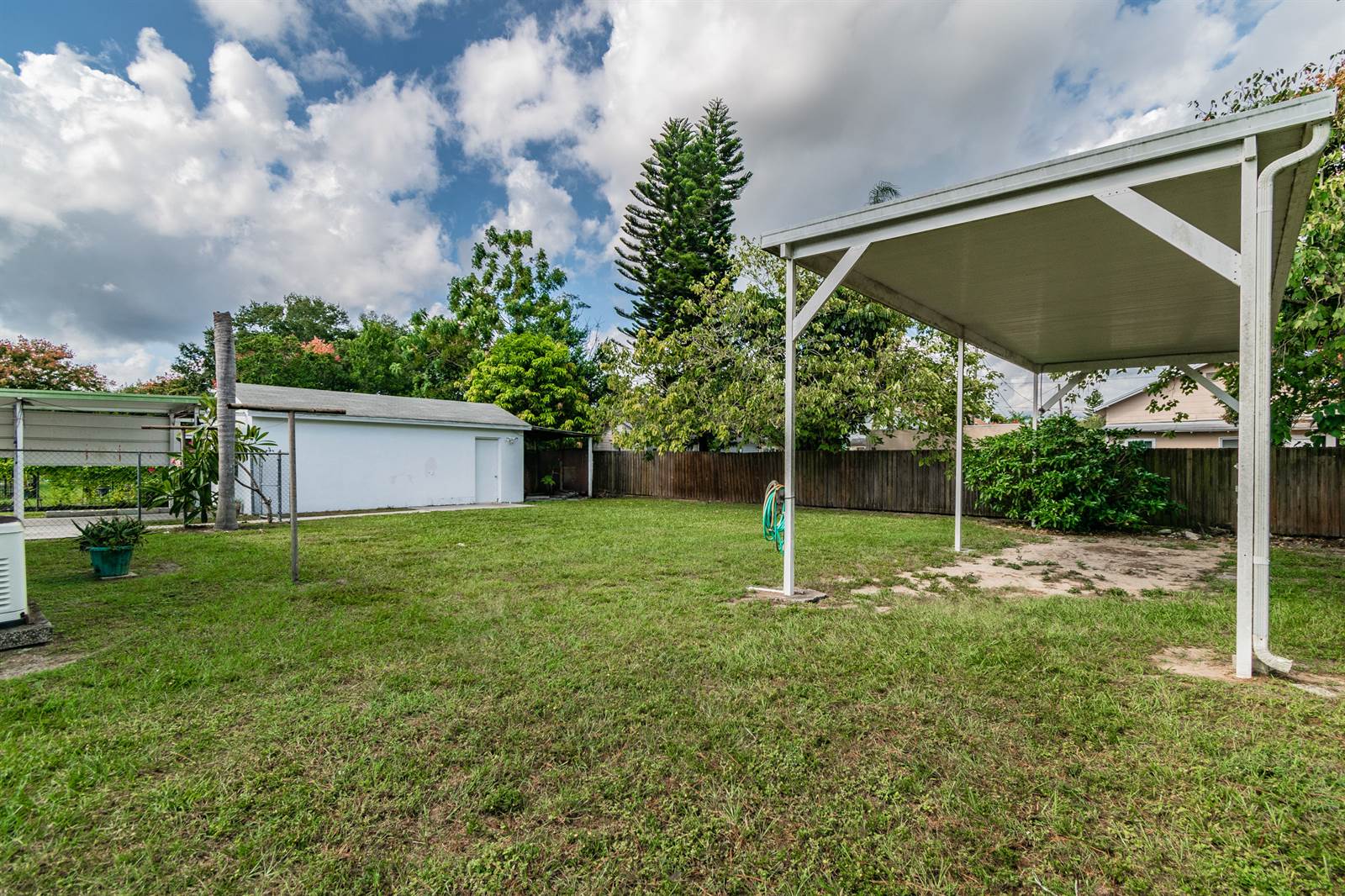 507 Avenue H SE, Winter Haven, FL 33880