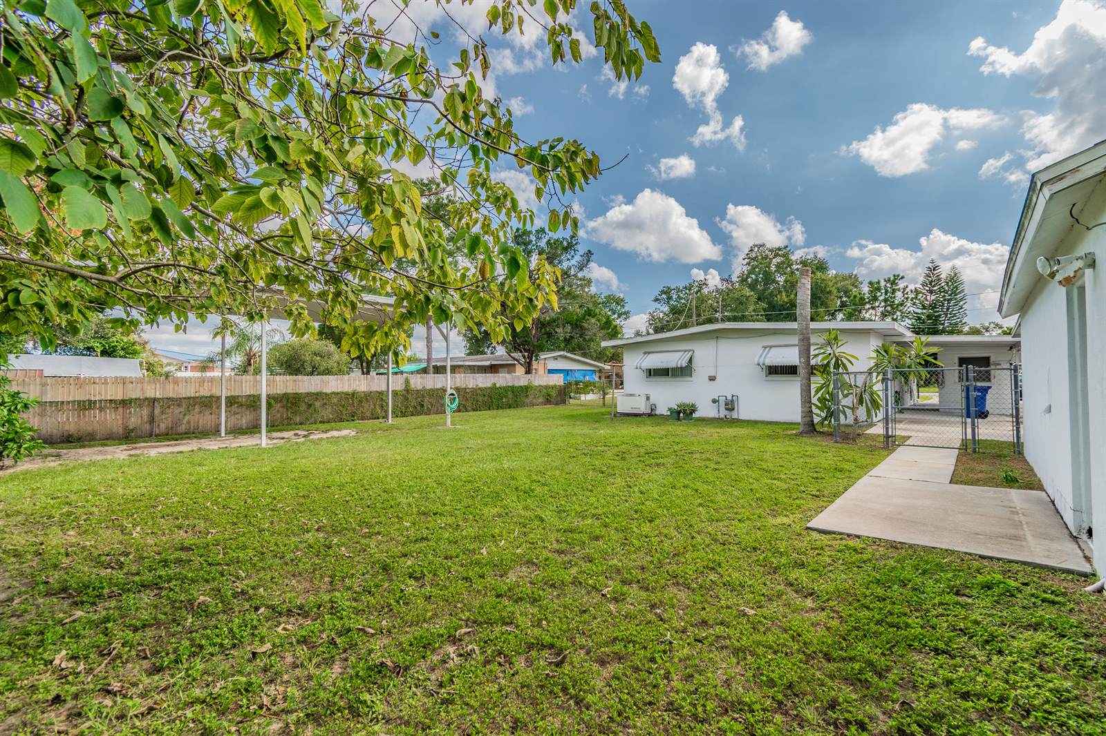 507 Avenue H SE, Winter Haven, FL 33880