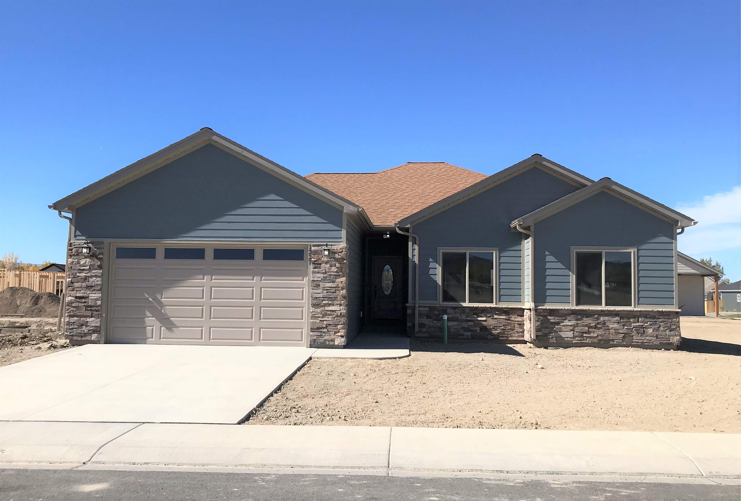 1227 Blue Creek Avenue, Montrose, CO 81401