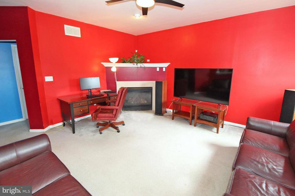 141 Betsy Ross Way, Deptford, NJ 08096