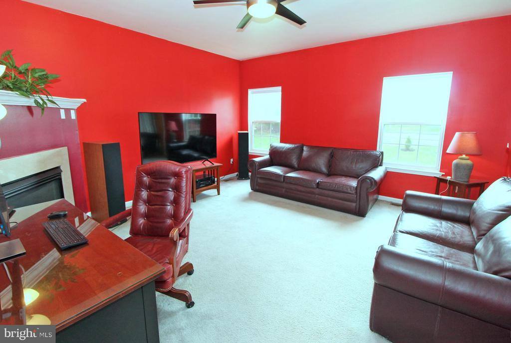 141 Betsy Ross Way, Deptford, NJ 08096