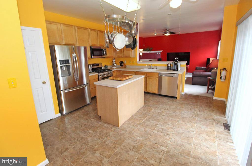 141 Betsy Ross Way, Deptford, NJ 08096