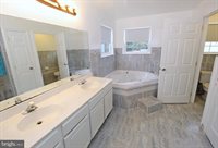 141 Betsy Ross Way, Deptford, NJ 08096