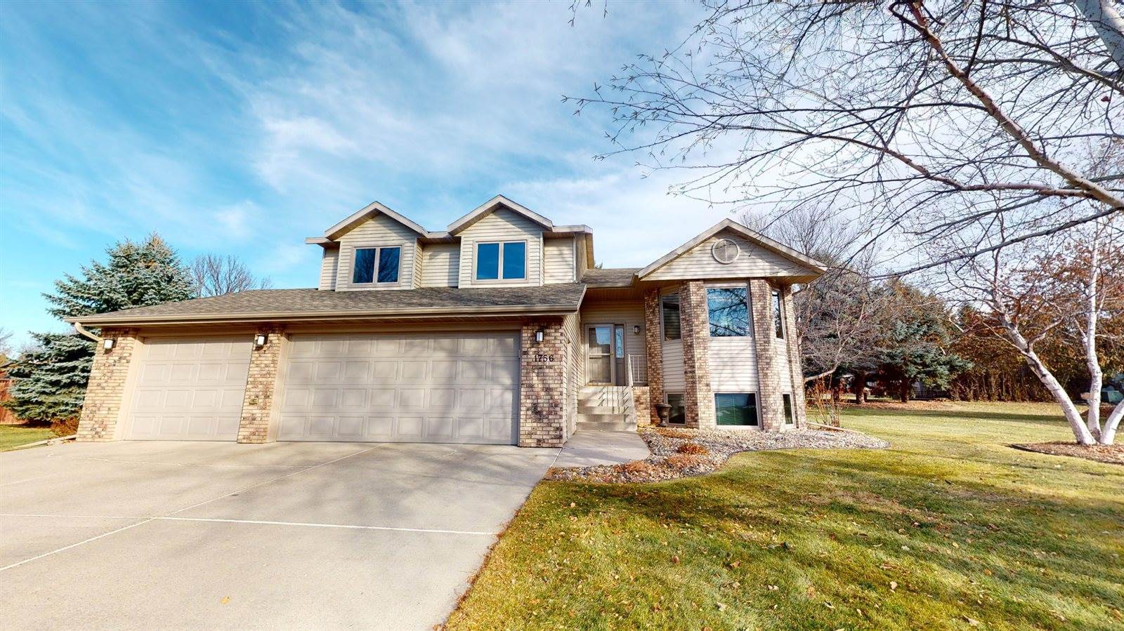 1756 Montego Drive, Bismarck, ND 58503